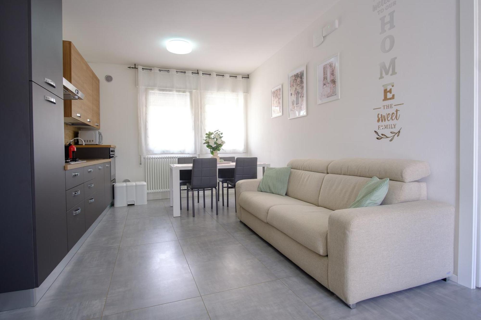 La Torre Flower Apartment